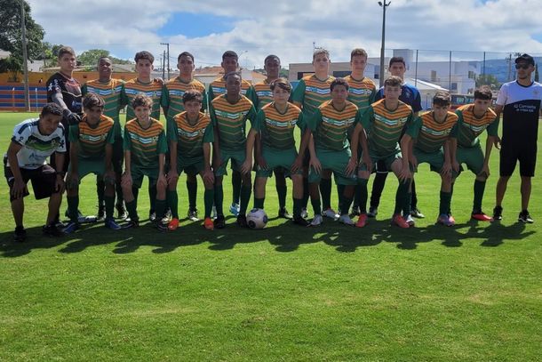 Sub 15 Alpin&oacute;polis