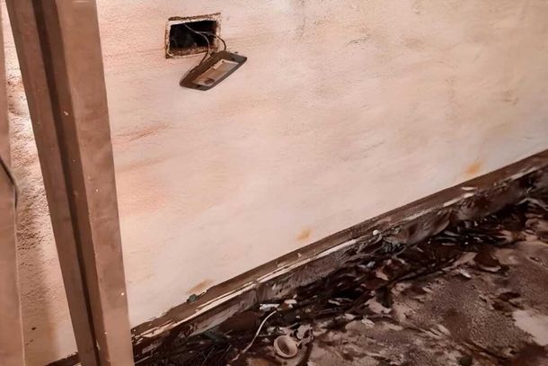 Jamais tentar desligar ou religar a rede el&eacute;trica da companhia por conta pr&oacute;pria.