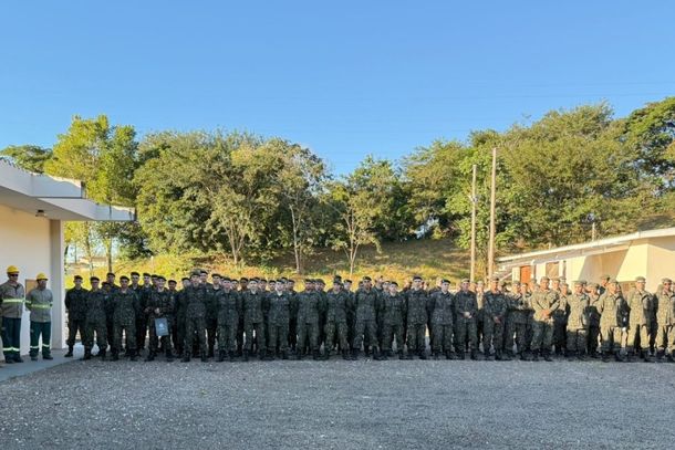 Militares do Ex&eacute;rcito participam de treinamento na subesta&ccedil;&atilde;o da Cemig em Passos.