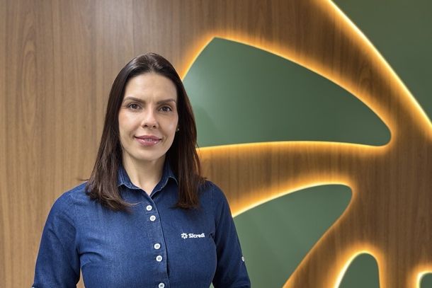 Assessora de Investimentos do Sicredi, Laura Teixeira.