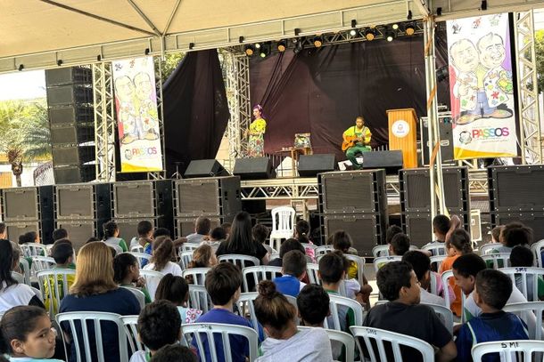 Sicredi das Culturas leva literatura e cooperativismo para mais de mil crian&ccedil;as durante feiras do livro em Minas Gerais