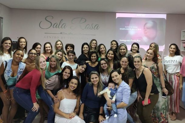 Durante o encontro, a palestrante Paula Pur falou sobre empoderamento feminino.