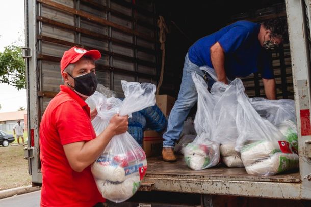 Alimentos foram produzidos em assentamentos da regi&atilde;o.
