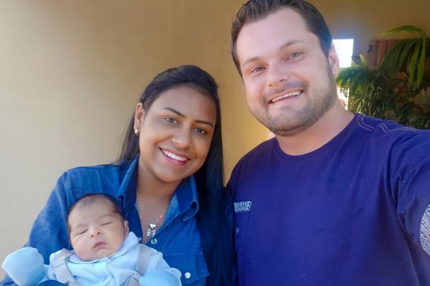 Edilaine, Valcirlei e o pequeno Matheus.