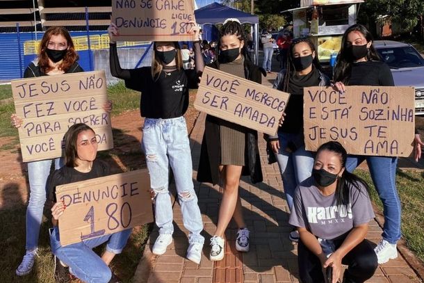 O grupo faz parte do minist&eacute;rio de miss&otilde;es urbanas "Conex&atilde;o nas ruas", da primeira Igreja Batista Renovada.