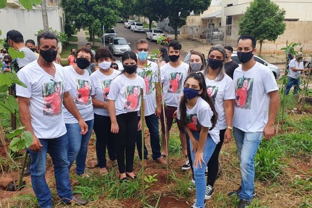 Muitas fam&iacute;lias estiverem presente e se emocionaram durante o momento.