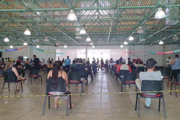 Cidade n&atilde;o vacinou na segunda (11) ou ter&ccedil;a (12).