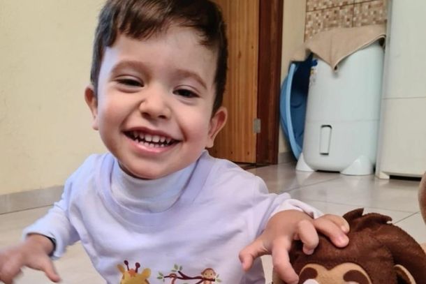 Jo&atilde;o Eduardo &eacute; de Paranava&iacute; e tem 3 anos.
