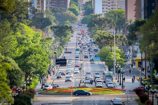 O IPVA destina 50% para o munic&iacute;pio de emplacamento do ve&iacute;culo.