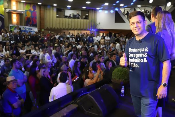 A conven&ccedil;&atilde;o estadual do partido foi realizada neste s&aacute;bado (23), em Londrina.