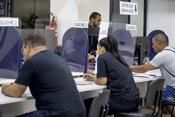  Ag&ecirc;ncia do Trabalhador encerra a semana com 583 vagas abertas em Paranava&iacute;