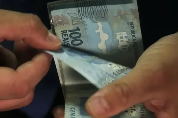 Aposentados de Paranava&iacute; e regi&atilde;o come&ccedil;am a receber 13&ordm; do INSS