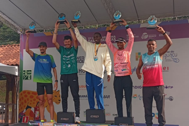 Atleta de Paranava&iacute; conquista p&oacute;dio na Meia Maratona das Cataratas