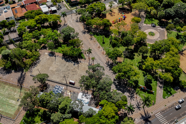 Com incentivo &agrave; inova&ccedil;&atilde;o, Prefeitura abre edital para internet gratuita na Pra&ccedil;a dos Pioneiros