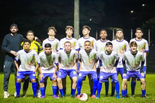 Equipe sub-17 de Flora&iacute; 