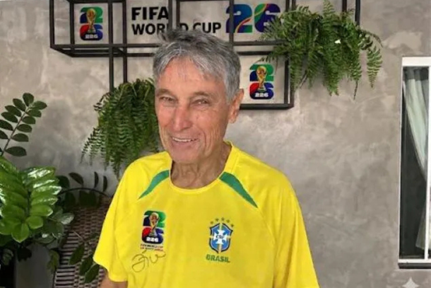 O paranavaiense de cora&ccedil;&atilde;o, pois est&aacute; desde 1972 morando na capital da Laranja e da Mandioca falou de suas viagens para a Am&eacute;rica do Norte e &agrave; Europa para ver o Brasil jogar em Copas do Mundo de Futebol.