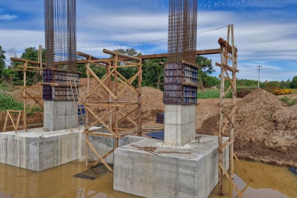 Nova ponte entre S&atilde;o Carlos do Iva&iacute; e Japur&aacute; atinge quase 20% de execu&ccedil;&atilde;o