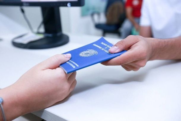 As vagas atendem diversas especialidades e diferentes perfis profissionais, com vagas exclusivas para pessoas com defici&ecirc;ncia (PCD).