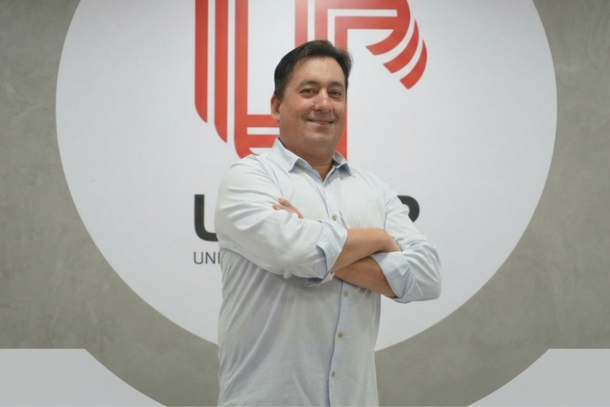 Na Palavra do Expert, Marco Ant&ocirc;nio Ribeiro mostra como alunos de Sistemas de Informa&ccedil;&atilde;o da Unipar conquistam vagas globais no interior do Paran&aacute;. 