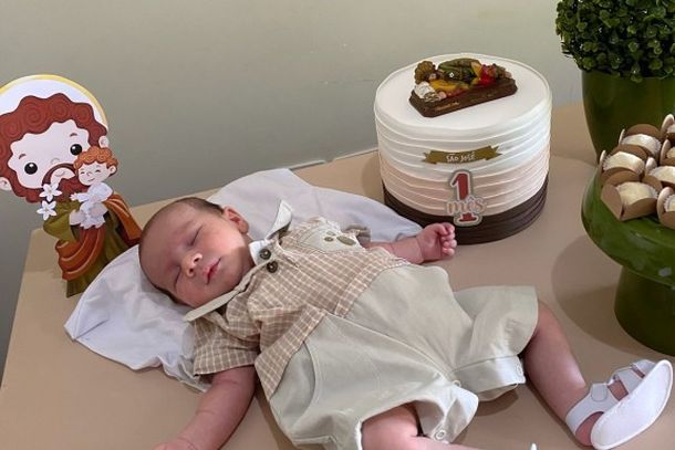 Para os pais, cada santo escolhido carrega ensinamentos que eles desejam transmitir ao filho ao longo da vida.