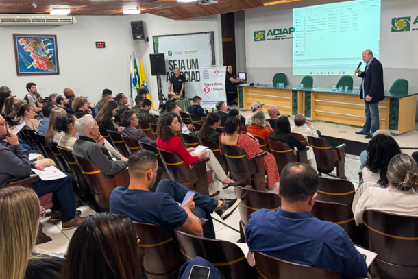 No dia 27, a programa&ccedil;&atilde;o inclui uma blitz educativa no Cal&ccedil;ad&atilde;o e uma palestra sobre preven&ccedil;&atilde;o &agrave;s drogas para os atiradores do Tiro de Guerra de Paranava&iacute;.