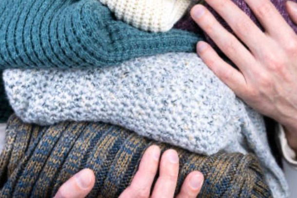 Campanha busca ajudar fam&iacute;lias em situa&ccedil;&atilde;o de vulnerabilidade durante o inverno; doa&ccedil;&otilde;es podem ser entregues na delegacia ou recolhidas em domic&iacute;lio.