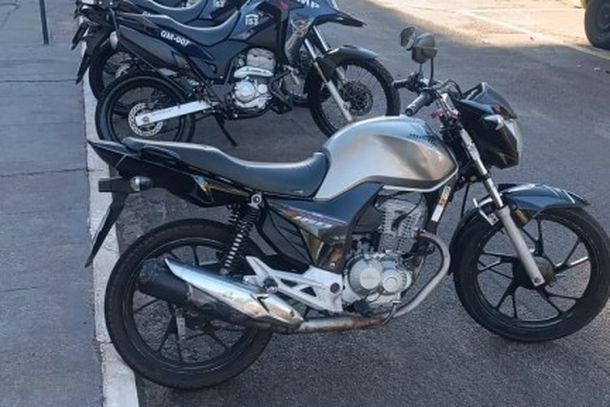Sem CNH e com moto irregular, menor tenta fugir da GCM e &eacute; detido em Paranava&iacute;.