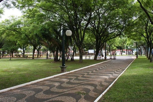 Al&eacute;m de valorizar a mem&oacute;ria local, a proposta tamb&eacute;m visa garantir maior uniformidade em documentos e registros p&uacute;blicos, evitando diverg&ecirc;ncias administrativas e fortalecendo o sentimento de pertencimento da comunidade.