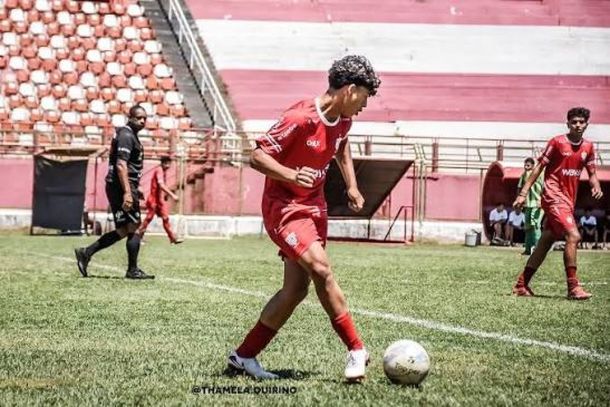 O clube parabenizou os atletas e a comiss&atilde;o t&eacute;cnica pelo trabalho realizado e destacou o empenho das categorias de forma&ccedil;&atilde;o do Vermelhinho.
