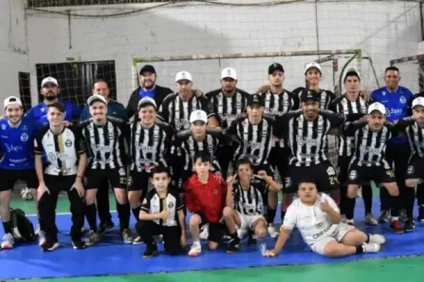 Com hegemonia absoluta, &ldquo;Alto Paran&aacute; Futsal&rdquo; bate Maristela e conquista o pentacampeonato