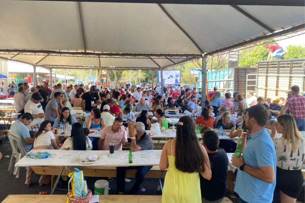 Grandiosa Festa do Sagrado Cora&ccedil;&atilde;o de Jesus em Mandiocaba (Fonte: Reprodu&ccedil;&atilde;o Luana Borges)