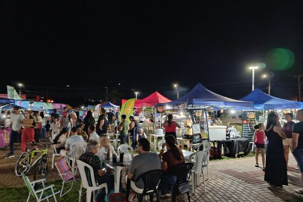 Evento ser&aacute; realizado a partir das 18h, na Pra&ccedil;a Benedito Dal Ponte, com gastronomia, artesanato e produtos da agricultura familiar.