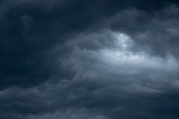 Nesta quarta-feira (8), Paranava&iacute; registrou mais uma manh&atilde; t&iacute;pica de inverno, com temperaturas baixas e tempo firme.