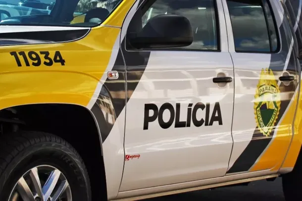 Al&eacute;m dos entorpecentes, tamb&eacute;m foram encontrados R$ 1.664 em dinheiro, distribu&iacute;dos em notas de diversos valores, e outros objetos que foram apreendidos pela equipe.