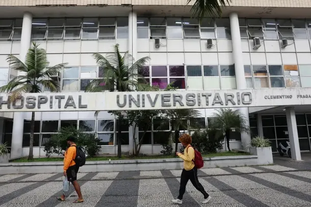 O Revalida &eacute; destinado a m&eacute;dicos brasileiros e estrangeiros formados no exterior que desejam exercer a profiss&atilde;o no Brasil. 