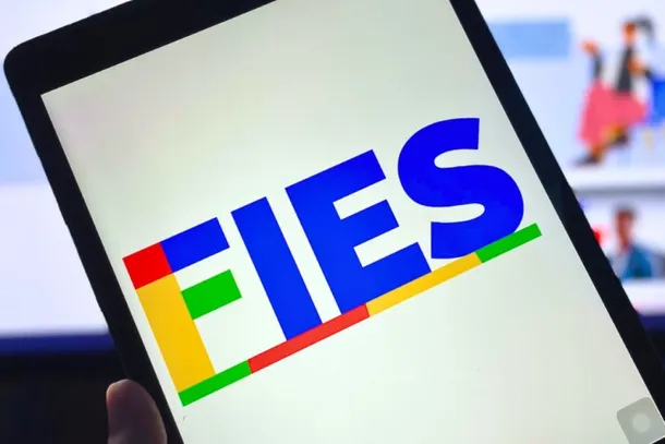 O edital tamb&eacute;m prev&ecirc; o Fies Social, que reserva 50% das vagas para estudantes inscritos no Cadastro &Uacute;nico (Cad&Uacute;nico) com renda familiar de at&eacute; meio sal&aacute;rio m&iacute;nimo por pessoa.