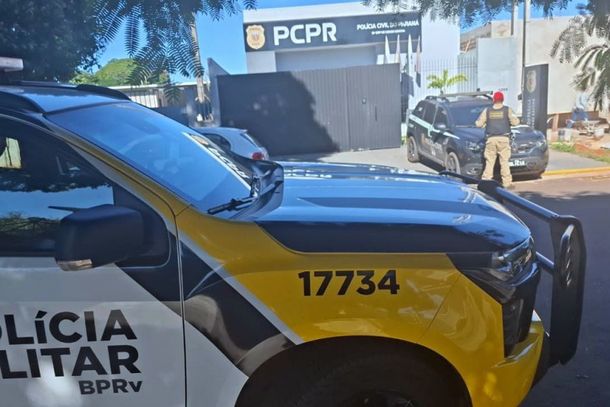 Os policiais desconfiaram de um Hyundai Grand i10 ao perceberem que as placas n&atilde;o eram compat&iacute;veis com as caracter&iacute;sticas do autom&oacute;vel.