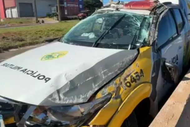 Policial militar &eacute; encaminhada ao hospital ap&oacute;s acidente na entrada de Paranava&iacute;.