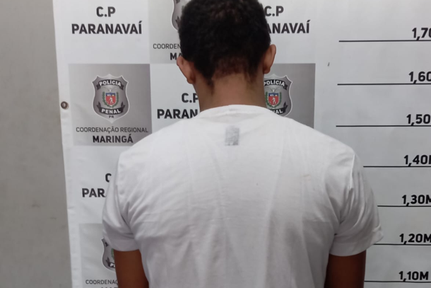 As v&iacute;timas foram rendidas e amarradas enquanto os assaltantes roubavam diversos objetos da resid&ecirc;ncia, al&eacute;m de duas caminhonetes.