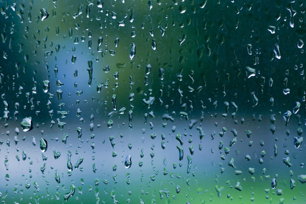Quem saiu de casa nas primeiras horas desta quarta-feira (29) encontrou um cen&aacute;rio bem diferente do esperado: c&eacute;u praticamente limpo e sol predominando em Paranava&iacute;. 