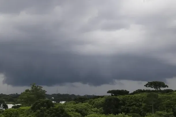 Chuva chega com for&ccedil;a e pode acumular mais de 30 mm em Paranava&iacute; at&eacute; ter&ccedil;a-feira