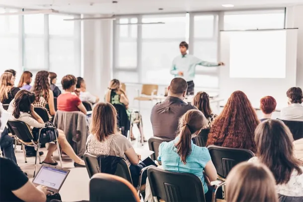 Senac Paranava&iacute; abre pr&eacute;-reserva para cursos gratuitos de doula e porteiro e vigia