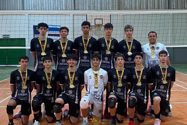 Equipe masculina do Col&eacute;gio Estadual Dr. Du&iacute;lio Trevisani Beltr&atilde;o conquistou o t&iacute;tulo em Campo Mour&atilde;o e agora volta as aten&ccedil;&otilde;es para a Ta&ccedil;a Paran&aacute;.