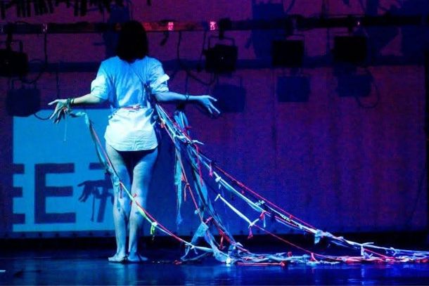 Luciana Guedes, 39 anos, atua no teatro h&aacute; 26 anos e construiu sua trajet&oacute;ria art&iacute;stica em Paranava&iacute;.