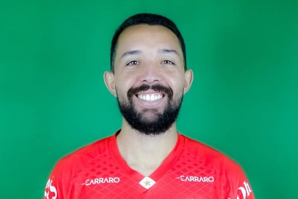 Trindade sofreu a les&atilde;o no in&iacute;cio da partida contra o Londrina e j&aacute; iniciou o tratamento com o Departamento M&eacute;dico do clube.
