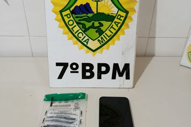 Uma mulher de 34 anos foi abordada pela Pol&iacute;cia Militar (PM) na madrugada desta ter&ccedil;a-feira (8), em Rondon.