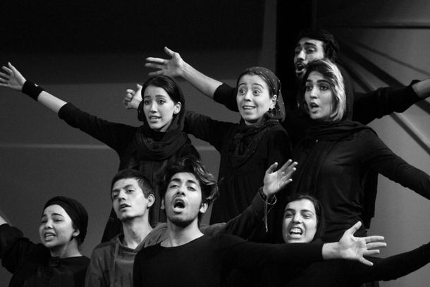 Interessados podem se inscrever presencialmente at&eacute; 15 de setembro; oportunidades abrangem m&uacute;sica, dan&ccedil;a, teatro, desenho, pintura e audiovisual.