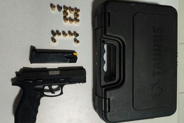 Pol&iacute;cia Civil cumpriu mandado de busca e apreens&atilde;o e tamb&eacute;m encontrou muni&ccedil;&otilde;es; investigado possui registro como CAC.