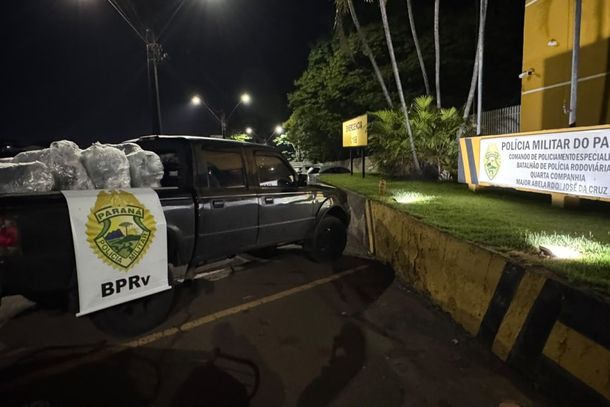  A equipe apreendeu quatro motos el&eacute;tricas de origem paraguaia que estavam sem documenta&ccedil;&atilde;o fiscal.