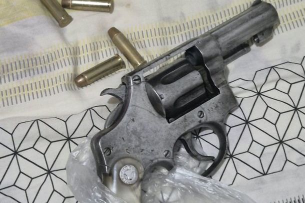 Crime teria sido motivado por relacionamento extraconjugal entre a v&iacute;tima e a esposa do suspeito, segundo a Pol&iacute;cia Civil.
